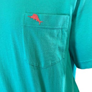 Tommy Bahama Men's Ming Jade T-Shirt Crew Neck Bali Skyline Pink Logo Tee (S34) Gift image 7