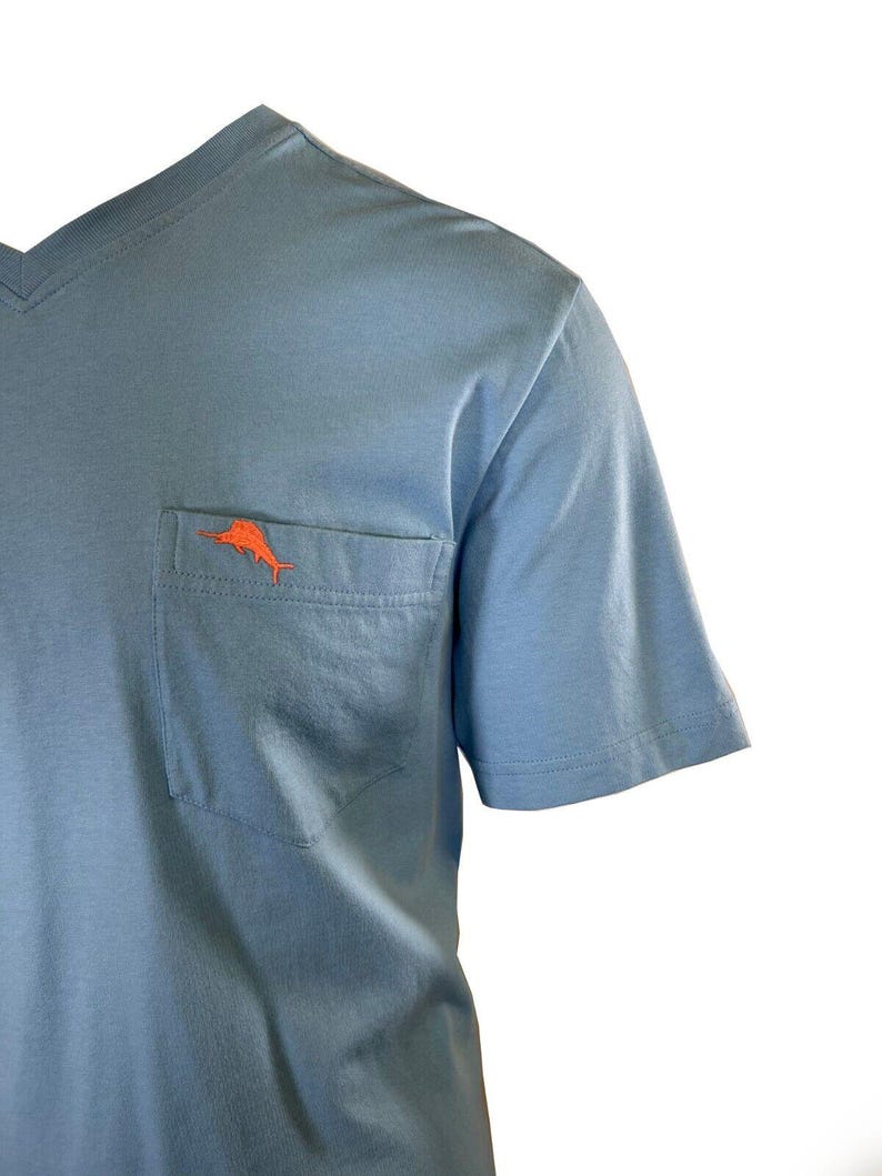 Tommy Bahama Men's Breaker Blue T-Shirt V-Neck Bali Skyline Orange Logo (S52) Gift image 9