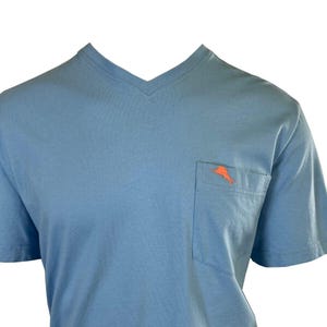 Tommy Bahama Men's Breaker Blue T-Shirt V-Neck Bali Skyline Orange Logo (S52) Gift image 5