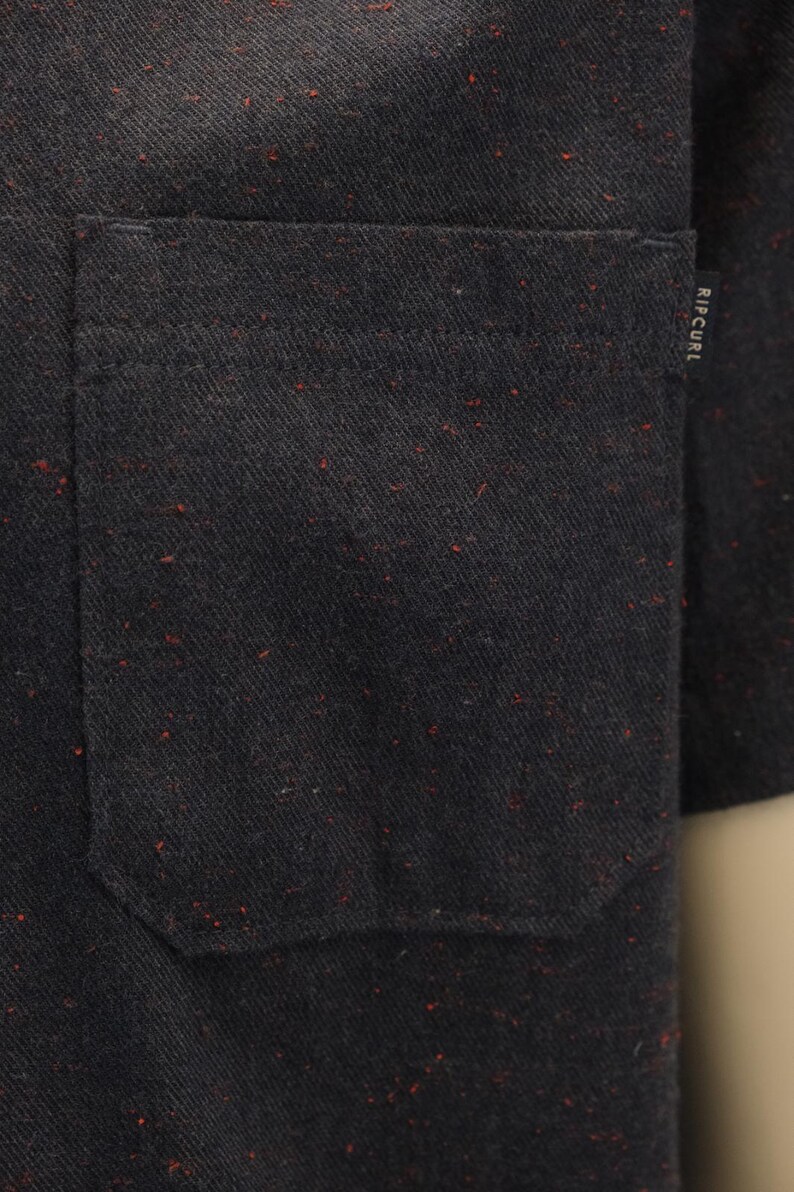 Rip Curl Men's Navy Red Spot S/S Woven Shirt (S02) Gift image 4