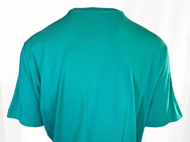 Tommy Bahama Men's Ming Jade T-Shirt Crew Neck Bali Skyline Pink Logo Tee (S34) Gift image 8
