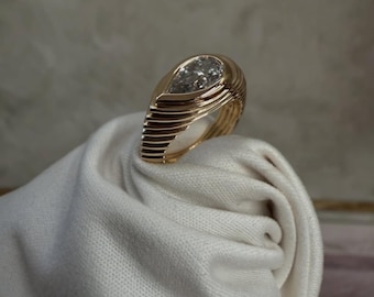 2,25 CT päronslipad diamantsignetring, statementring i 14K gult guld, diamantring med bezel, modern lyxring, IGI-certifierad