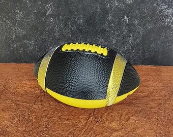 Spiral Throw Football / Gift Box