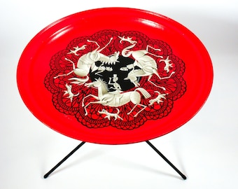 Worcester Ware red enamelled metal tray table 1950s, fox hounds and horses cartoon, atomic age Eames era home decor