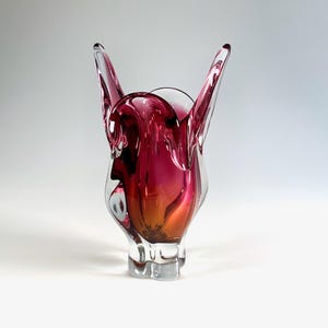 Chribska Cats Head Vase: Josef Hospodka Sklo Union Sommerso Art Glass