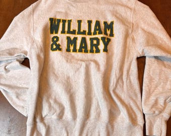 VTG Champion Sweatshirt Unisex Medium Gray William & Mary Reverse Weave Crewneck