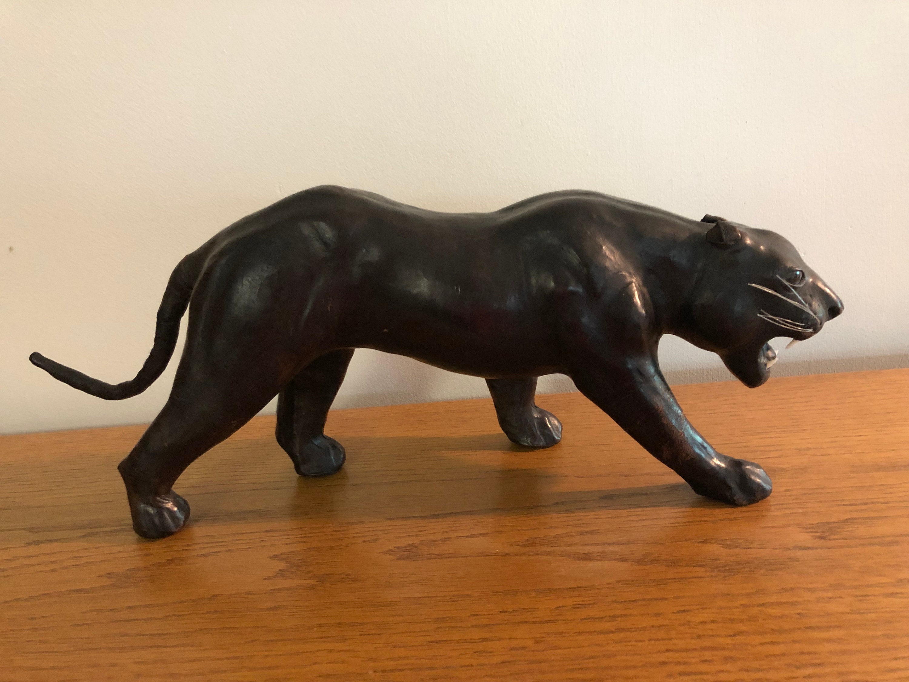 Black Jaguar / Panther Ceramic Statue MCM TV Topper Stalking