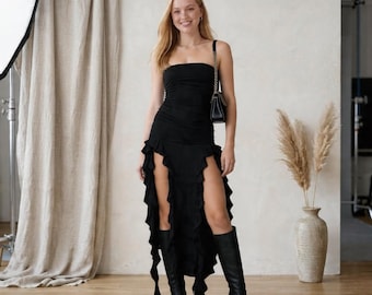 Strapless Ruched Dress with Ruffle Slit Skirt – Bodycon Fit, Going Out & Party Style