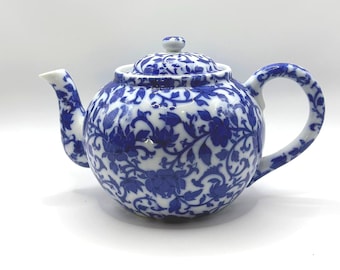 Vintage  Fine Porcelain Williams Sonoma Blue and White Floral Vine Teapot