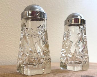 Anchor Hocking Star of David Glass Salt Pepper Shakers Metal Tops