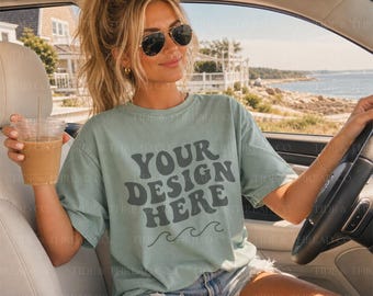Mockup Comfort Colors 1717 Bay / Mockup maglietta CC1717 Bay / Mockup maglietta Comfort Colors Bay / Mockup stile di vita Coastal Car