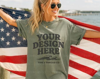 Pacchetto di mockup di bandiere Moss Comfort Colors 1717, mockup di magliette patriottiche, mockup di t-shirt americana, mockup del 4 luglio, verde militare morbido oversize