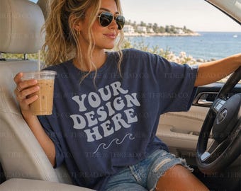 Mockup di jeans Comfort Colors 1717 / Mockup di t-shirt in denim CC1717 / Mockup di camicia in denim Comfort Colors / Mockup di stile di vita Coastal Car