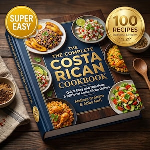 Może przedstawiać: Twarda oprawa książki kucharskiej zatytułowanej "The Complete Costa Rican Cookbook" z ciemnoniebieską okładką i złotymi literami. Okładka zawiera zdjęcia potraw kostarykańskich. Złota pieczęć głosi "100 przepisów". Żółta naklejka głosi "Super Easy".