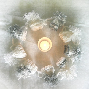 Guirnalda de sombreros en miniatura de plata, tejida a mano, 9 sombreros, vacaciones, Navidad