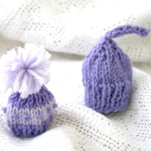 2 gorros morados en miniatura, gorros pequeños, fundas para huevos, ositos de peluche, gorros para muñecas, mascotas pequeñas, 2 pulgadas de ancho