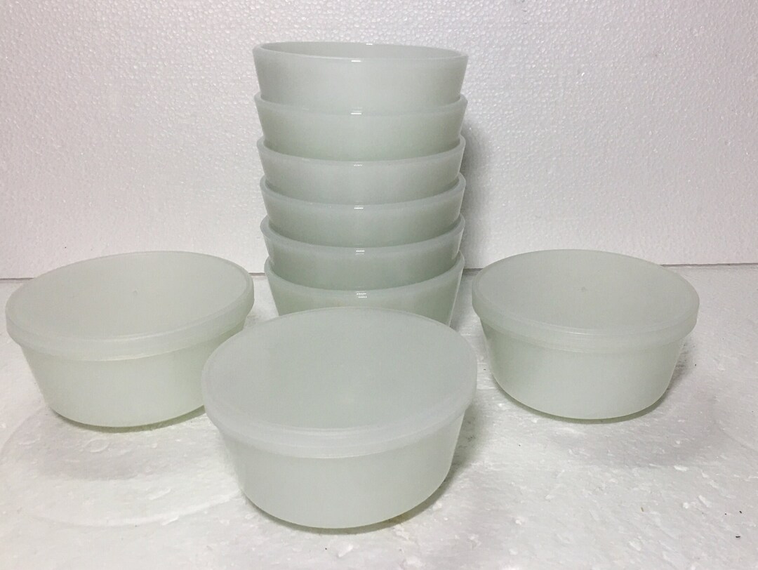 Set of 9 Anchor Hocking Fire King Custard Cups Ramekins White and 3