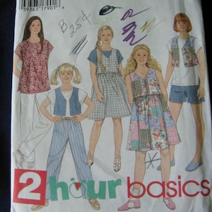 Simplicity Girls Pull on Pants Shorts Top Jumper Dress Sewing Pattern 9533 Size 7 8 10 Uncut UC FF