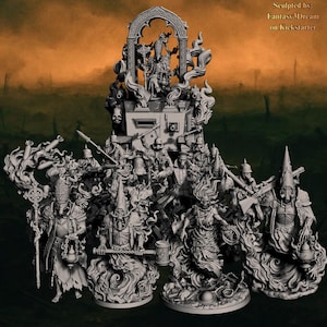 Puede incluir: Una colección de figuras en miniatura de resina gris que presenta un trono central con una figura sentada, rodeada de soldados con máscaras de gas, cultistas encapuchados y entidades espectrales. El texto arriba a la derecha dice Sculpted by: Fantasy3Dream on Kickstarter.