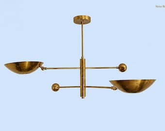 Lámpara colgante de latón de estilo moderno de mediados de siglo / Lámpara de techo escultural dorada