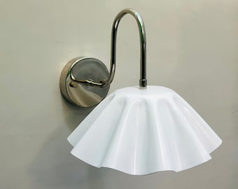 Mid Century Brass Wall Lamp: Elegant Sconce Light Fixture