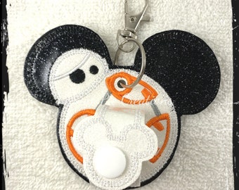 Space Mouse ear holder - BB - Star - mask holder - park accessory - gift - ear buddy - robot - key holder - bow holder