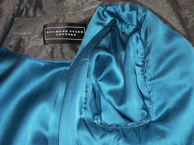 Richard Tyler suit size 4 silvery blue silkwool jacket /&tealvelvet skirt