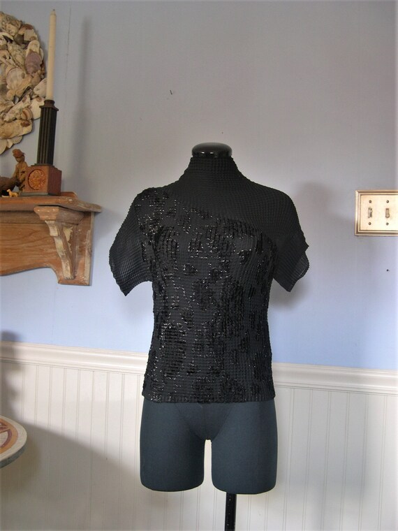 Cache plisse top, black pleated, velvet flocking,… - image 1
