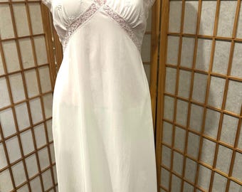 Vintage Val Mode White Nylon Full Length Slip Dress – Lace Trim Nightgown