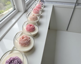 Vela de soja en recipiente con forma de peonía