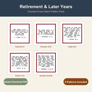Può includere: Una collezione digitale di cinque schemi a punto croce contato intitolata Retirement & Later Years. Ogni schema quadrato presenta testo nero tratto da versetti biblici incorniciato da un bordo rosso scuro, inclusi Salmo 92:14, Proverbi 16:31, Isaia 46:4, Salmo 71:18 e Numeri 6:24-26.