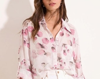 Pink Floral Leaves Print Long Sleeve Blouse, Casual Loose-Fit Buttoned Shirt for Women, Loose Fit Floral Summer Top, Fashion Gift for Her