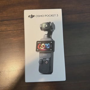 DJI Osmo Pocket 3 Creator Combo – Câmera Gimbal 4K, Kit Profissional para Vlogs, Novo e Completo na Caixa