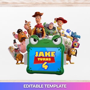 Può includere: Un cartello verde a forma di rana con la scritta "JAKE TURNS 4" in blu e rosso, circondato dai personaggi di Toy Story. Il cartello è una decorazione per feste con un modello modificabile.
