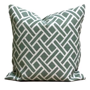Taies d&#39;oreiller vertes d&#39;extérieur, Housses de coussin d&#39;extérieur vertes pour un oreiller 20 x 20, oreiller 18 x 18, oreiller 16 x 16, toutes les tailles