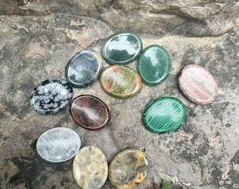 Handgemaakte natuurlijke zorgensteen voor stressverlichting, mindfulness, meditatie, kalme energie, positieve sfeer, comfortcadeau in zakformaat