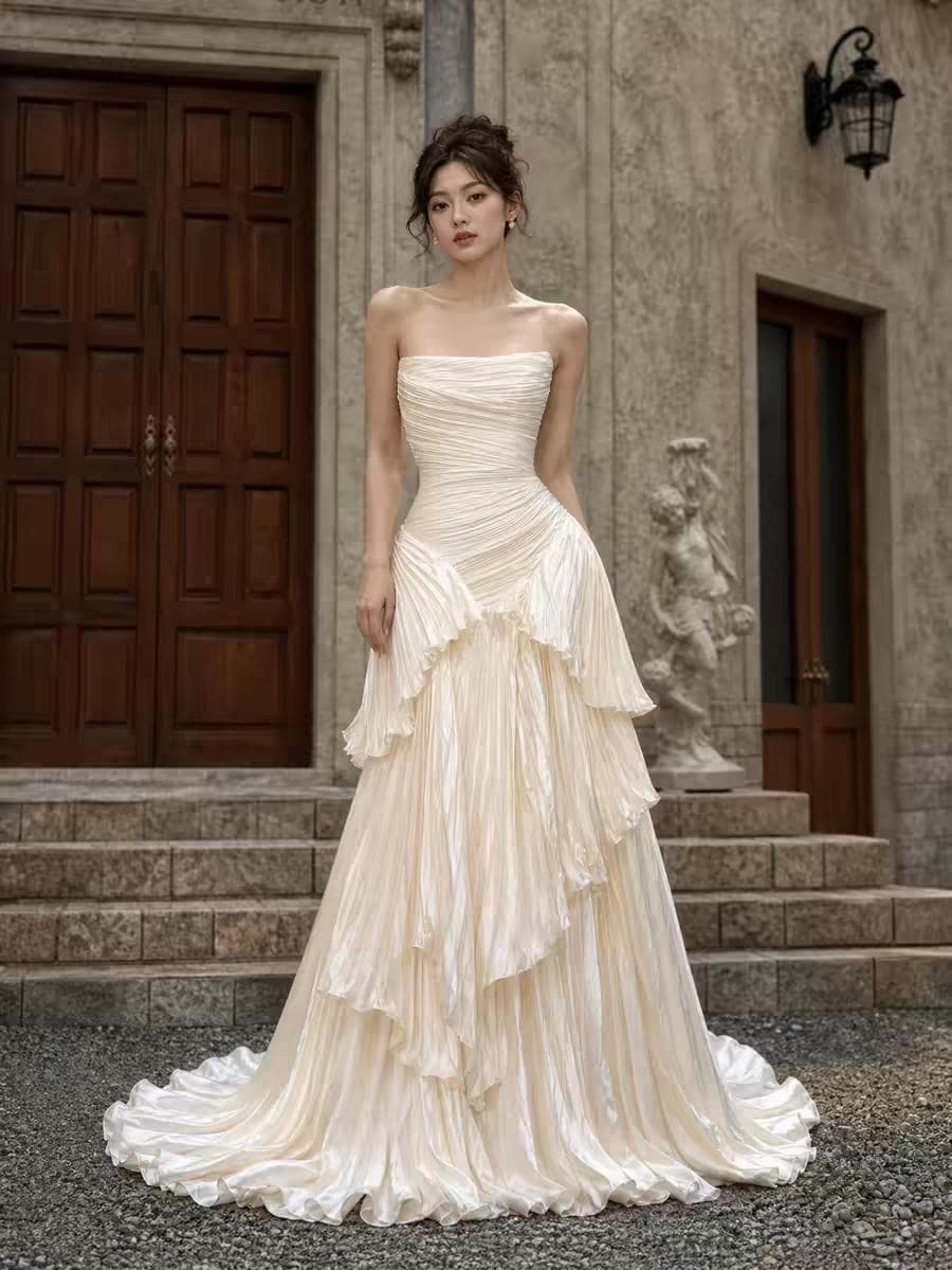 white by vera wang dutch lace corset wedding dress White by Vera Wang Lace Overskirt Wedding Dress