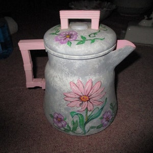 Decoração Shabby Chic, cafeteira pintada à mão com rosas e flores, cafeteira de alumínio dos anos 80, cafeteira vintage pintada à mão