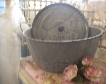 SALE....Large Graniteware Vintage Pot and Lid, Farmhouse,French Farmhouse,French Country,Primitive,Country