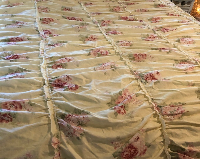 Shabby Chic Cozy Comforter, Ruched Comforter, Full/queen Comforter