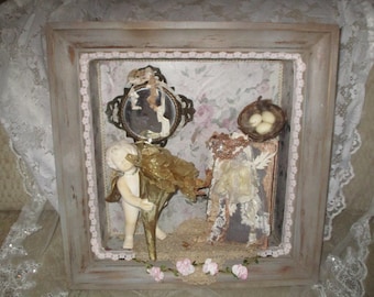 Caja de sombras de madera vintage, decoración shabby chic, expositor reutilizado