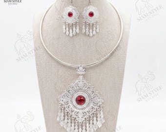 Boho rode edelsteen sieradenset, zilverkleurige statement choker en oorbellen, vintage festivalketting, etnische pony kwastje cadeau