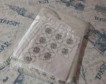 Handmade 3-Piece Luxury Prayer Set - Embroidered Mat, Quran Bag & Scarf