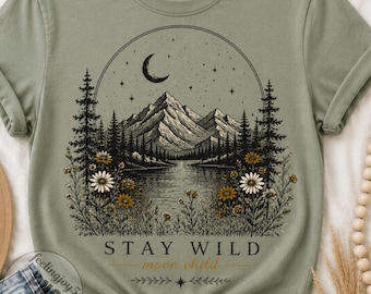 „Stay Wild Moon Child“ (PNG), Boho-Berg- und Seelandschaft (Sublimation), „Himmlische Wildblumen-Natur-Shirt“ (PNG), Vintage-Abenteuer-Clipart