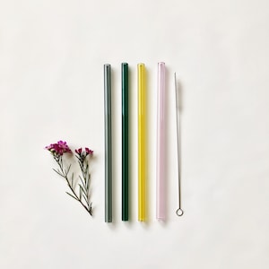 Glass Straws Colour Mix / Set of four reusable glass drinking straws / Pyrex / Eco friendly / Smoothie straw image 1