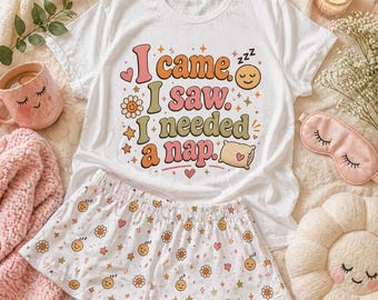 Pyjamaset dames | Korte set nachtkleding 'I Needed a Nap' met grafische print