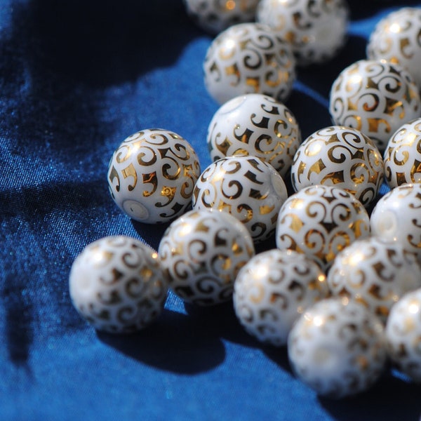 Weiß und Gold Perle | Glasperle | Metallische Glasperle | Gold Wirbel | Perlen für Ohrringe | 10mm Perlen für Schmuck | Goldfiligran
