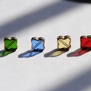 Cuentas de vidrio verde y dorado / Vidrio transparente verde / Cuentas en forma de diamante / Cuenta de trébol dorado / Borde metálico / Vidrio de color / Cuenta de 10 mm / Cuenta espaciadora imagen 3