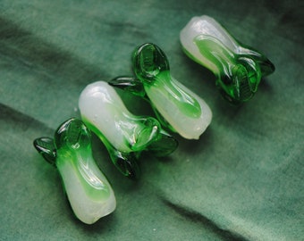 Dijes de Bok Choy de vidrio / Cuentas de vidrio verde / Cuentas de alimentos / Cuentas de jardinería para aretes / Cuentas de plantas de repollo / Cuentas de 25 mm para hacer joyas