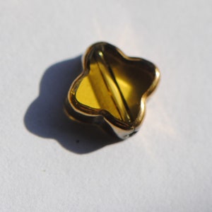 Cuentas de vidrio verde y dorado / Vidrio transparente verde / Cuentas en forma de diamante / Cuenta de trébol dorado / Borde metálico / Vidrio de color / Cuenta de 10 mm / Cuenta espaciadora imagen 8